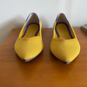 Brand New Rothy’s Point 8.5 in marigold